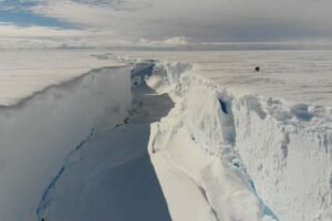 Scientists crush ice cores to predict Antarctica’s next…