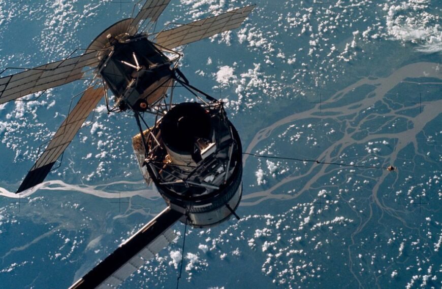 The Greatest Prank Ever Pulled In Space Really Fooled NASA’s Mission Control