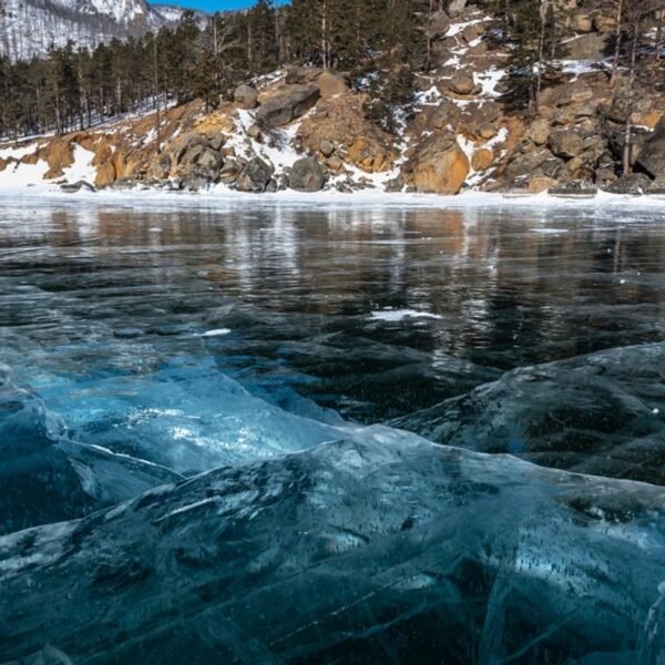 Earth’s Oldest And Deepest Lake Hides A “Dark&hellip;