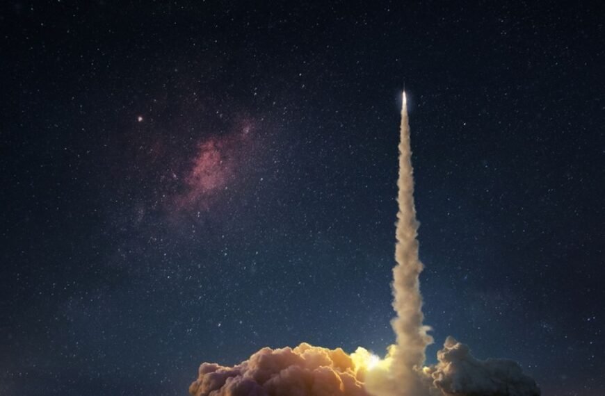 The Devastating Communication Problem Facing Light-Speed Travel