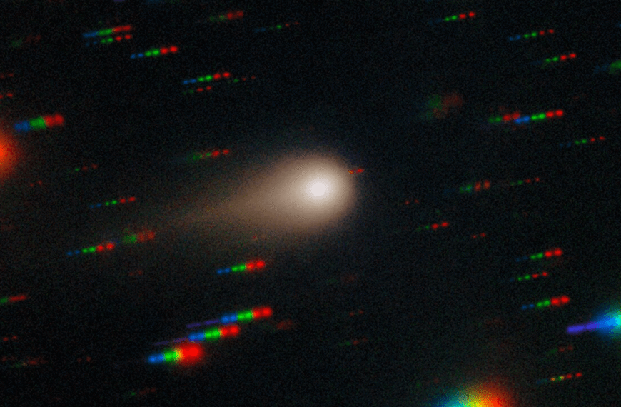 “Anti-Tail” And Odd 594-Kilometer Feature Found On Interstellar…