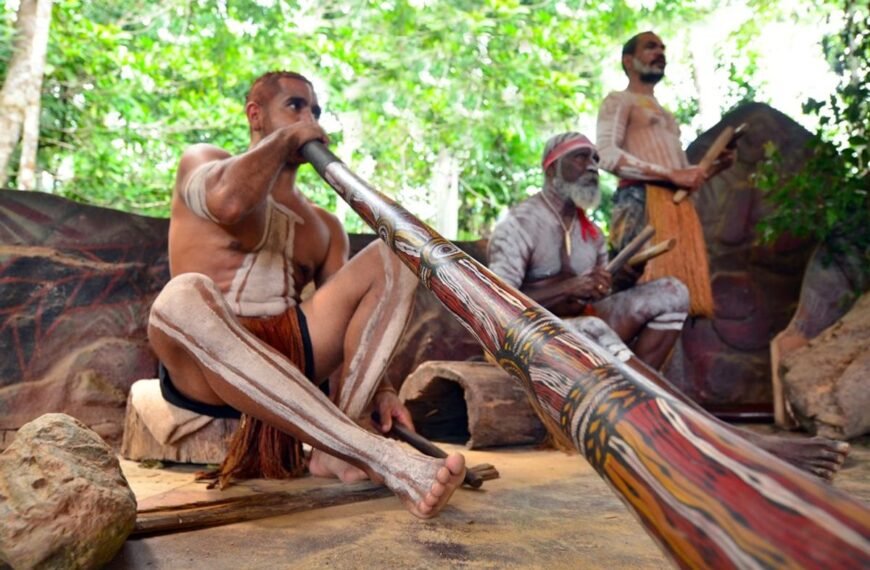 People Sailed To Australia And New Guinea 60,000 years ago