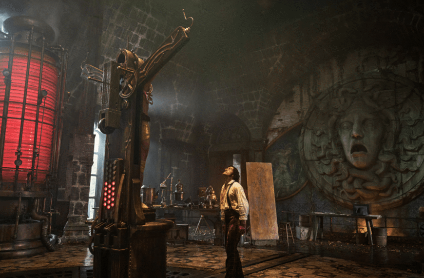 “It’s Alive!”: The Real (And Horrifying) Science That Inspired Mary Shelley’s Frankenstein