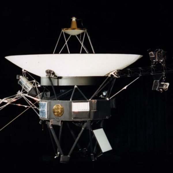 NASA’s Voyager Spacecraft Found A 30,000-50,000 Kelvin “Wall”&hellip;