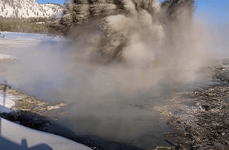 USGS Camera Catches A “Dirty Eruption” At Yellowstone’s Black Diamond Pool