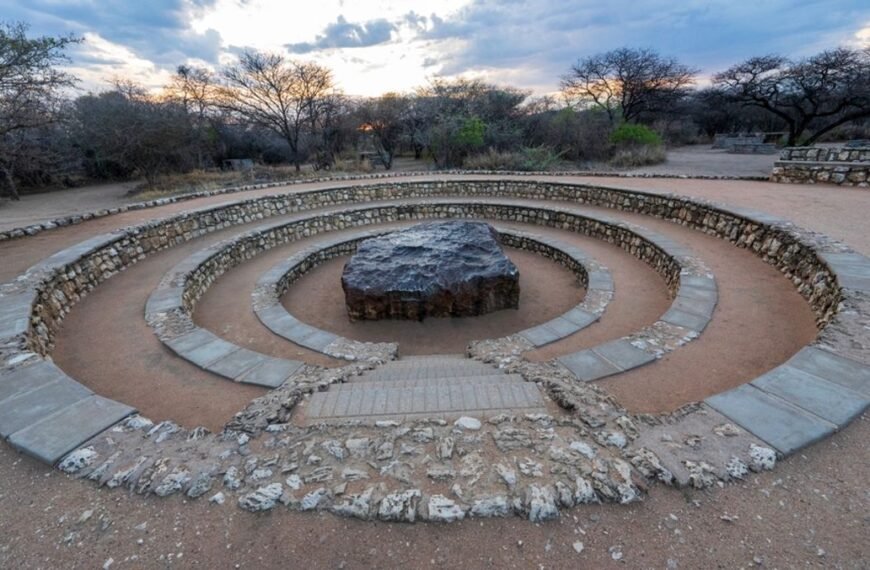 Why Didn’t The World’s Largest Meteorite Leave An&hellip;