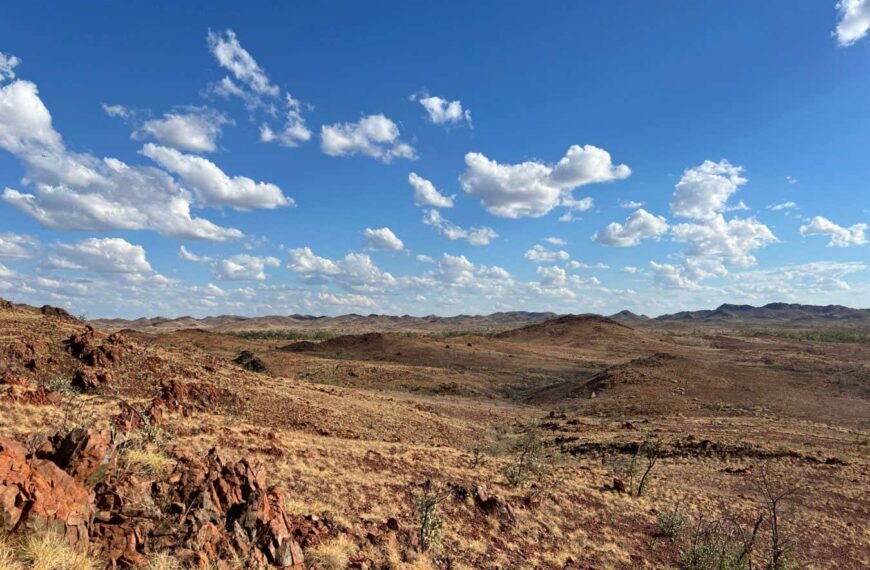 Huge crater in Australia may be the oldest impact structure on Earth